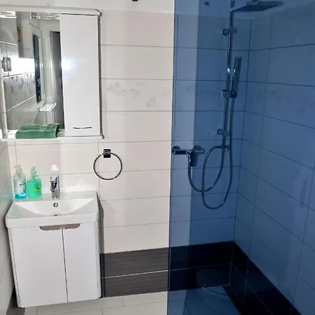 Sea View Apartment *